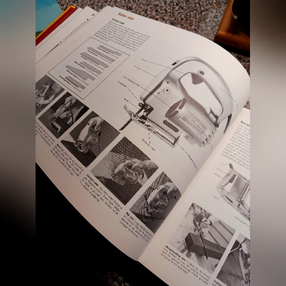 Reader's Digest Complete Do It Yourself Manual - Picture 4 of 6